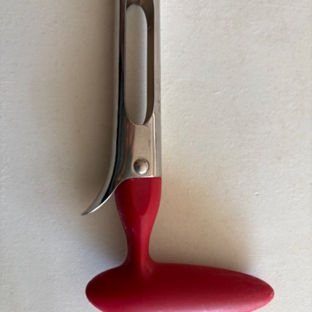 Cuisipro Apple Corer - Chef Jacques Pepin’s Preferred Corer!